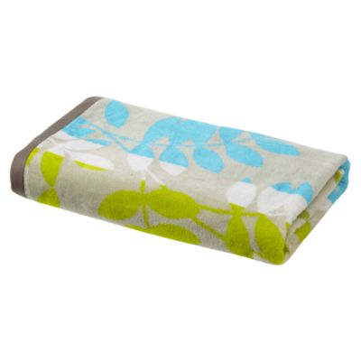 Christy Beach Towel Leaf Trail