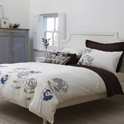 Statutory Christy Kiro Duvet Cover