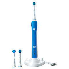 Statutory Oral B Professional Care 2000 Toothbrush