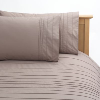 Different by Design Double Mink Piping Bed Linen Set