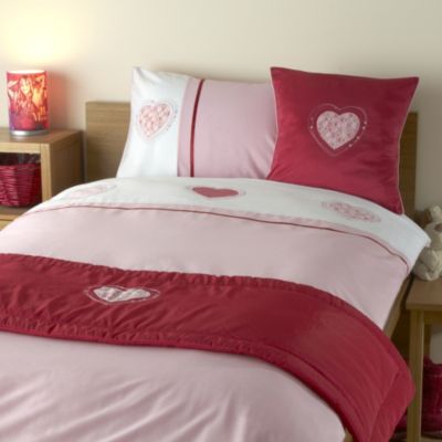 Statutory Tu Heart Bed in a Bag - includes Duvet Cover