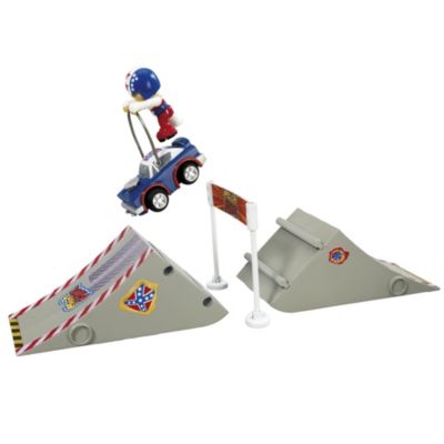 Stunt Riderz Big Air Jump Zone