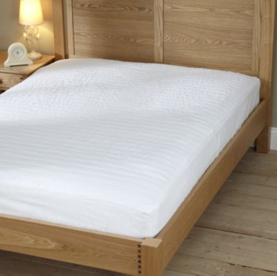 Silentnight Anti-allergy Mattress Protector