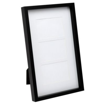 Tu Black Box Frame with 3 Apertures