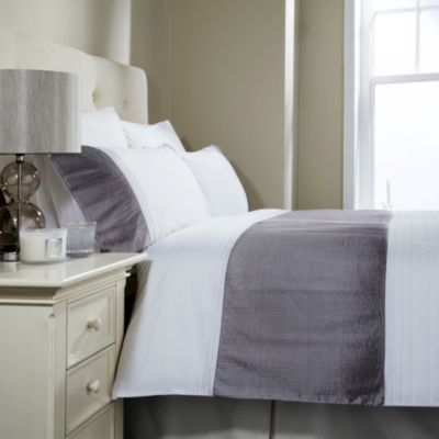 Home Collection Pewter Panel Bed Linen Set