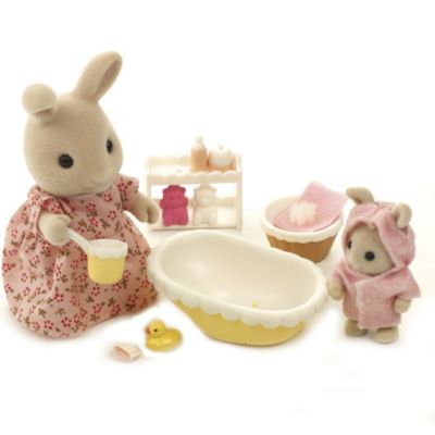 Sylvanian Families Bath Time for Baby