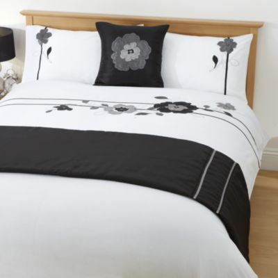 Tu Black and White Bold Floral Applique Bed in a Bag - includes Duvet Cover, Pillowcase, Runner and Cushion Cover
