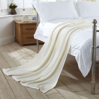 Tu Cream Knitted Throw