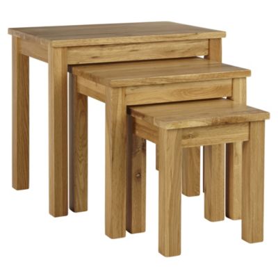 Hampton Oak Nest of Tables