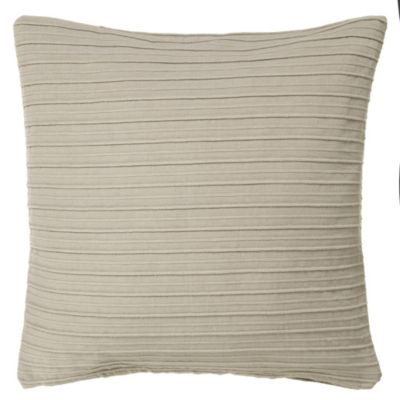 TU natural pleated cushion