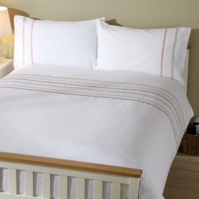 Tu Bright Embroidered Bed Linen Set