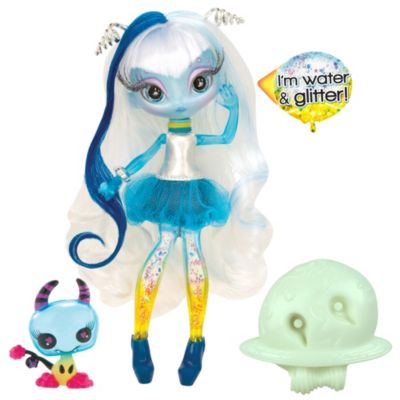 Novi Stars Una Verse Doll